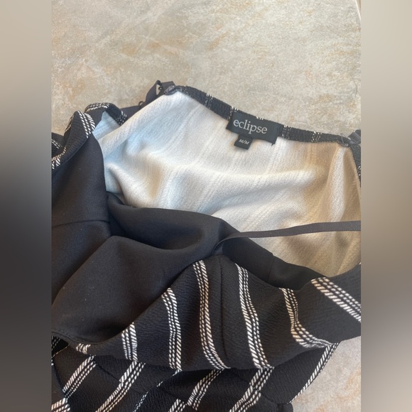 eclipse romper, worn twice - Picture 4 of 4